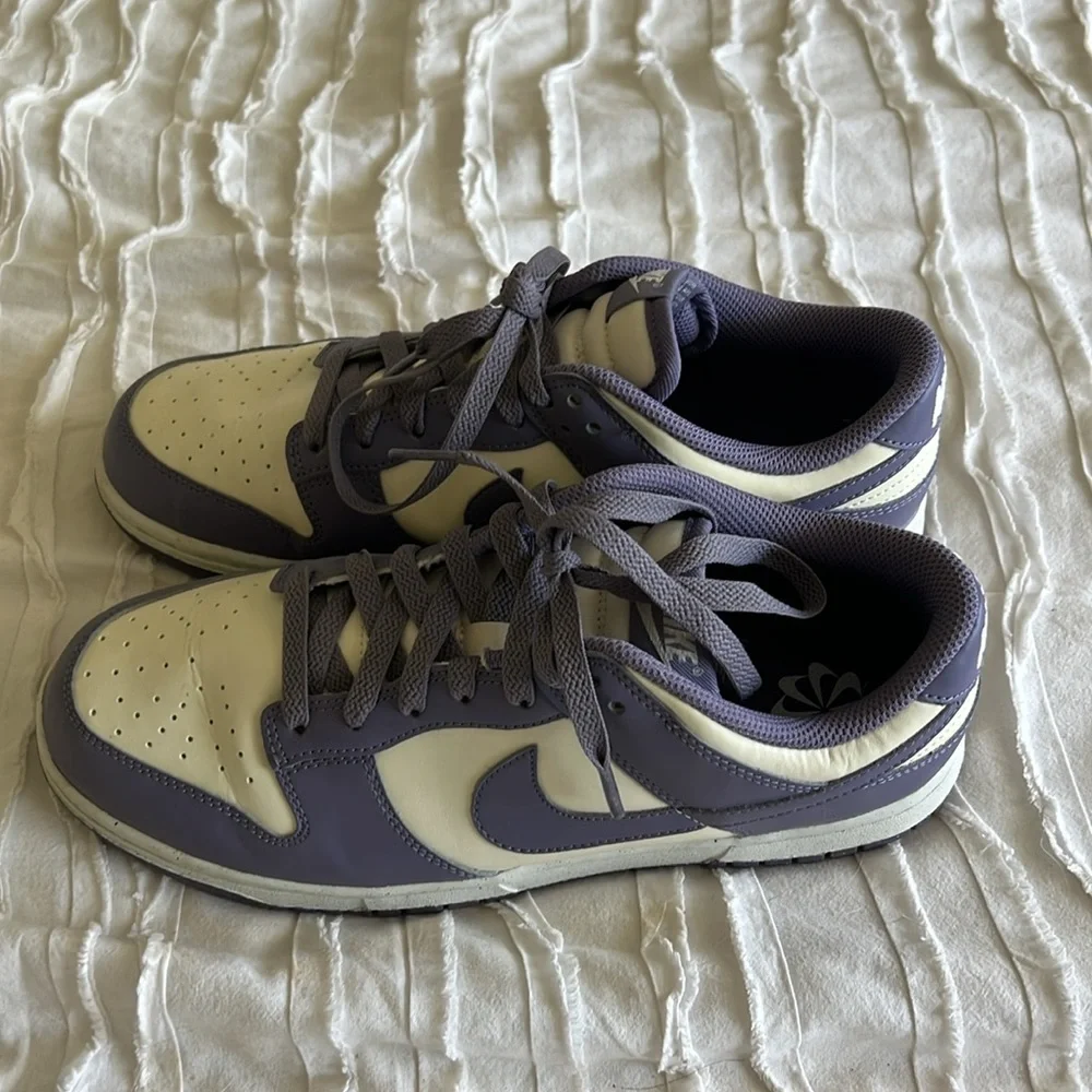 Nike Women’s Nike Dunk Low - Picture 5 of 9